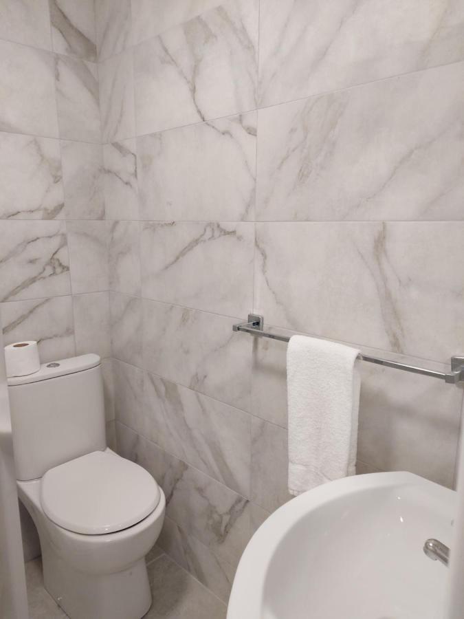 7 Eyre Square Lane Apartment Galway Bagian luar foto